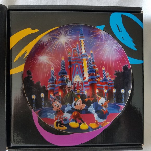 New The Art Of Disney 1996 Walt Disney World 25 Magical Years Anniversary Plate - Picture 1 of 9